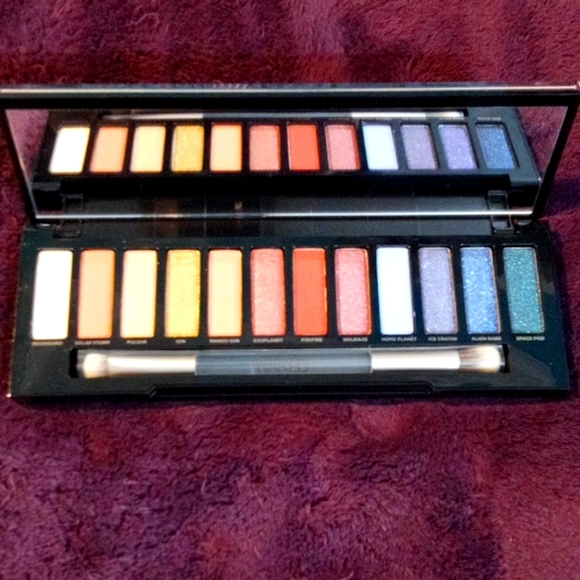 Limited edition Naked X eyeshadow from Urban-decay - Picture 2 of 4